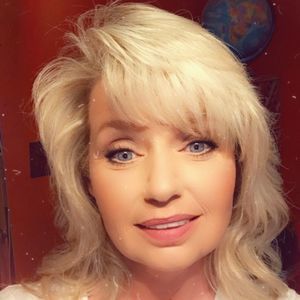 Meet your Posher, Anne